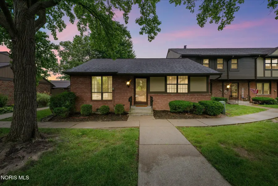 22 Knollwood Drive, Perrysburg, OH 43551 - #3
