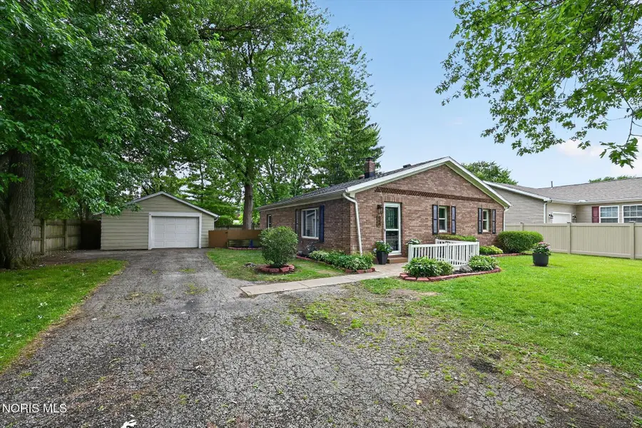 117 N Goodrich Street, Oregon, OH 43616 - #3