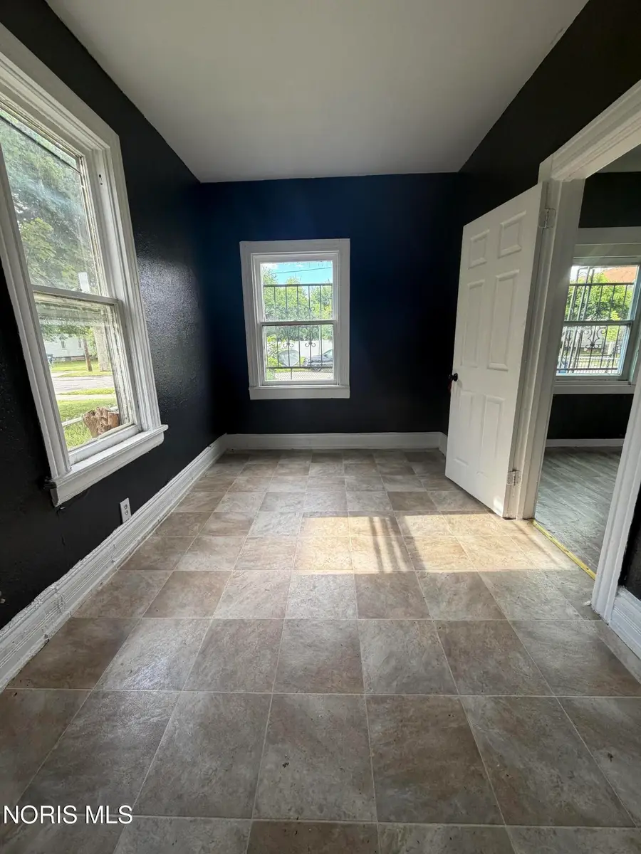 1015 Belmont Avenue, Toledo, OH 43607 - #3