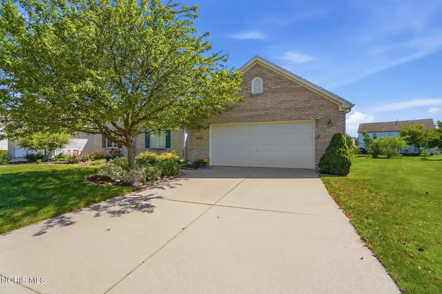 26434 E Wexford Drive, Perrysburg, OH 43551 - #3