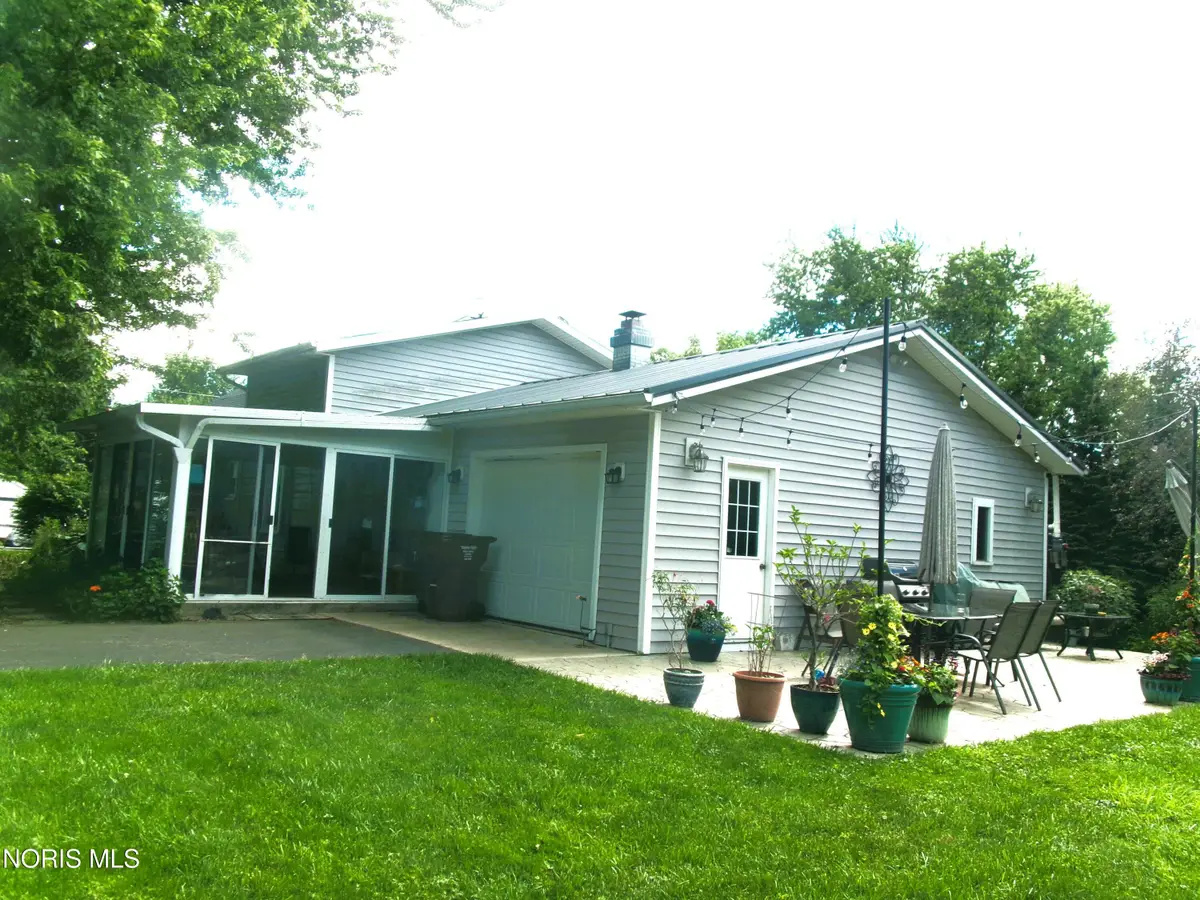 111 Carlings Avenue, Ottawa, OH 45875 - #1