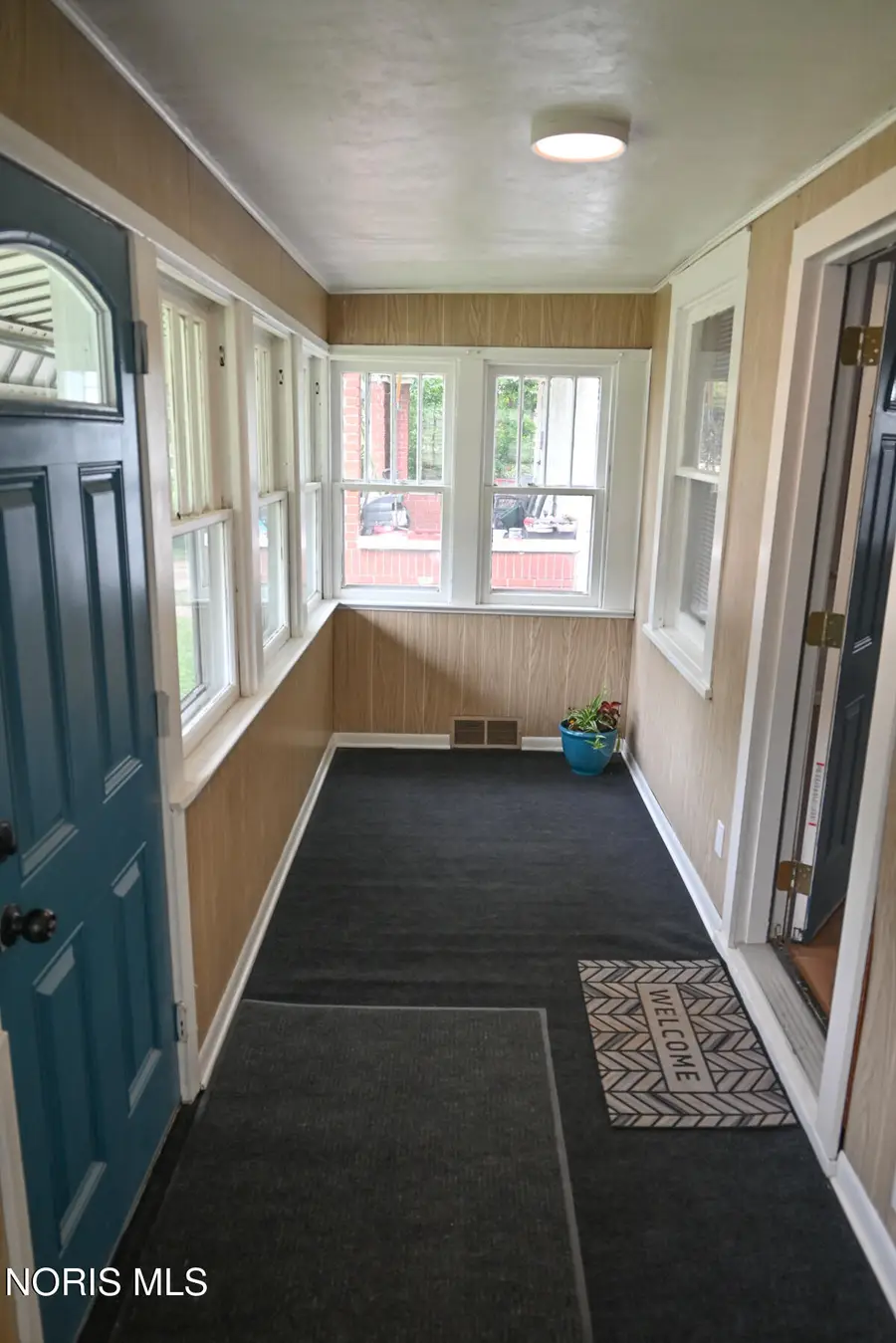 419 E Streicher Street, Toledo, OH 43608 - #2