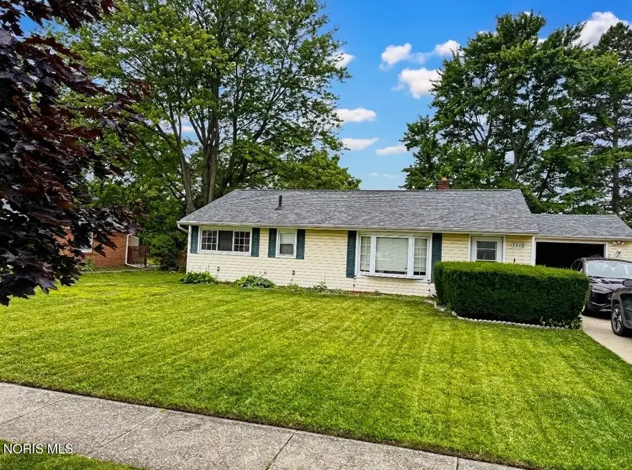 3248 Radford Drive, Toledo, OH 43614 - #2
