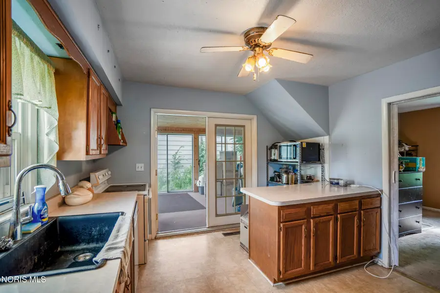 13110 Bishop Road, Bowling Green, OH 43402 - #2