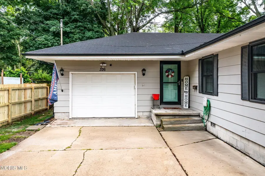 326 W 7th Street, Perrysburg, OH 43551 - #2