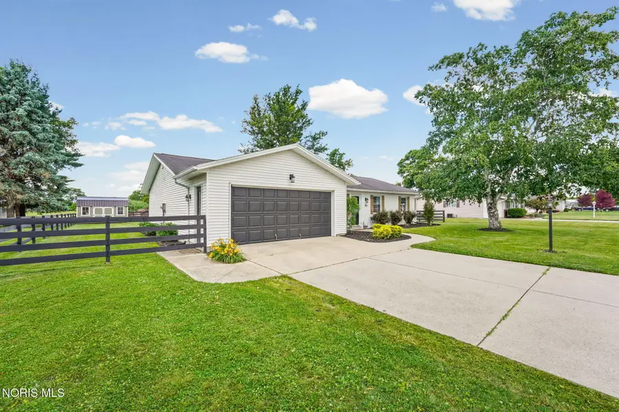 153 Thomas Drive, Fremont, OH 43420 - #2
