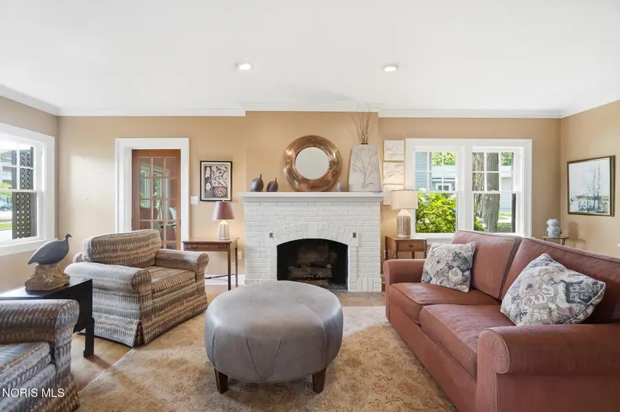 144 S Church Street, Bowling Green, OH 43402 - #3