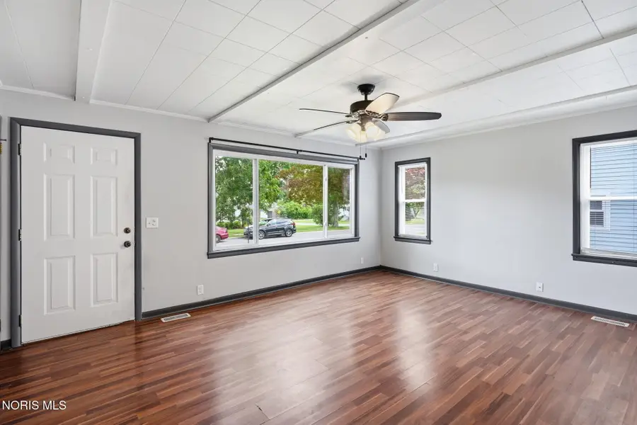 135 Stanley Avenue, Findlay, OH 45840 - #2