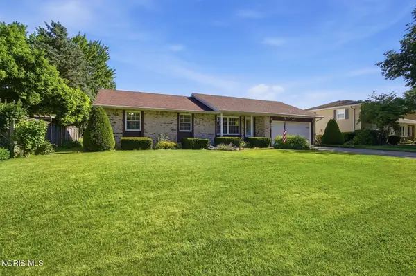 942 Liberty Drive, Waterville, OH 43566