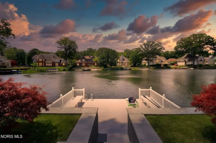 602 Laguna Point, Holland, OH 43528 - #3