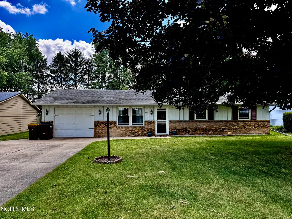 509 Maple Lane, Hicksville, OH 43526 - #1