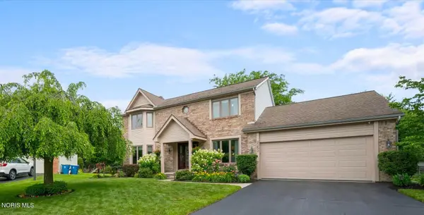 2252 Cedarwood Drive, Maumee, OH 43537