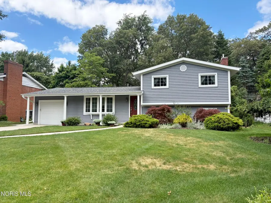 718 Birch Street, Bowling Green, OH 43402 - #3
