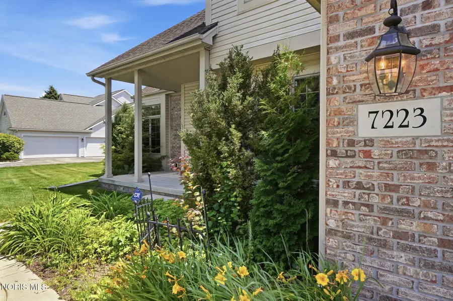 7223 Hunters Chase, Maumee, OH 43537 - #2