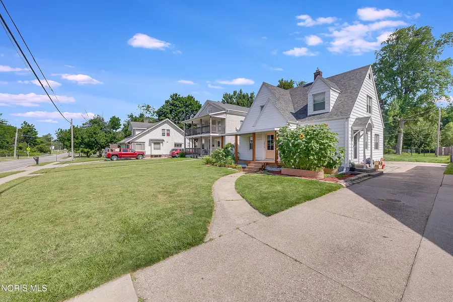 1010 Woodlawn Avenue, Napoleon, OH 43545 - #3