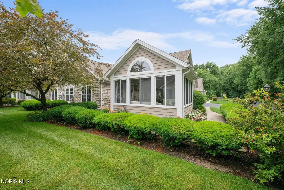 2323 Oaks Edge Drive, Toledo, OH 43617 - #1