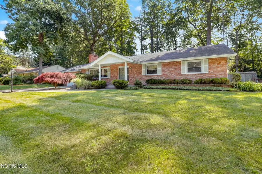 3024 Redington Woods Road, Toledo, OH 43615 - #3