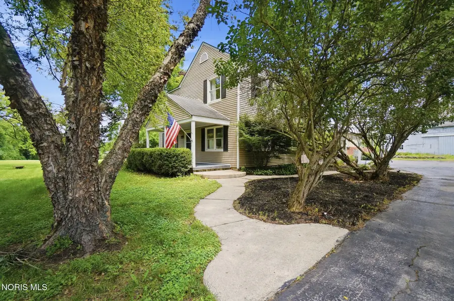 24870 W River Road, Perrysburg, OH 43551 - #3