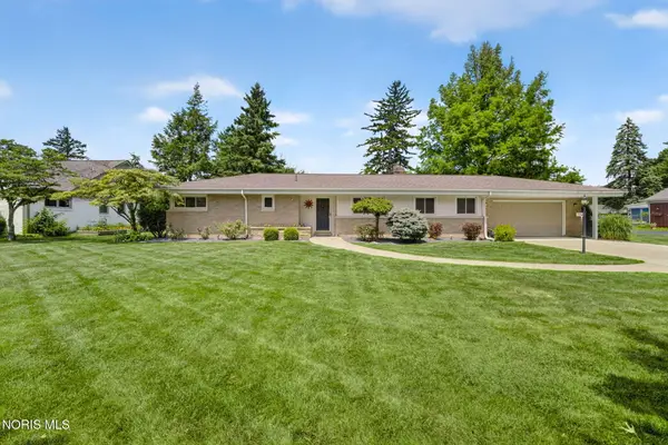 3354 Christie Boulevard, Toledo, OH 43606