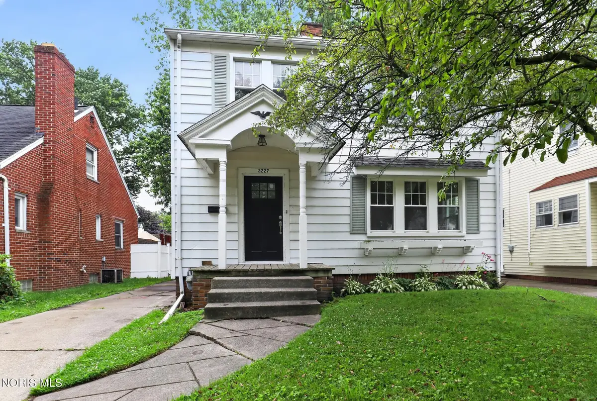 2227 Portsmouth Avenue, Toledo, OH 43613 - #1