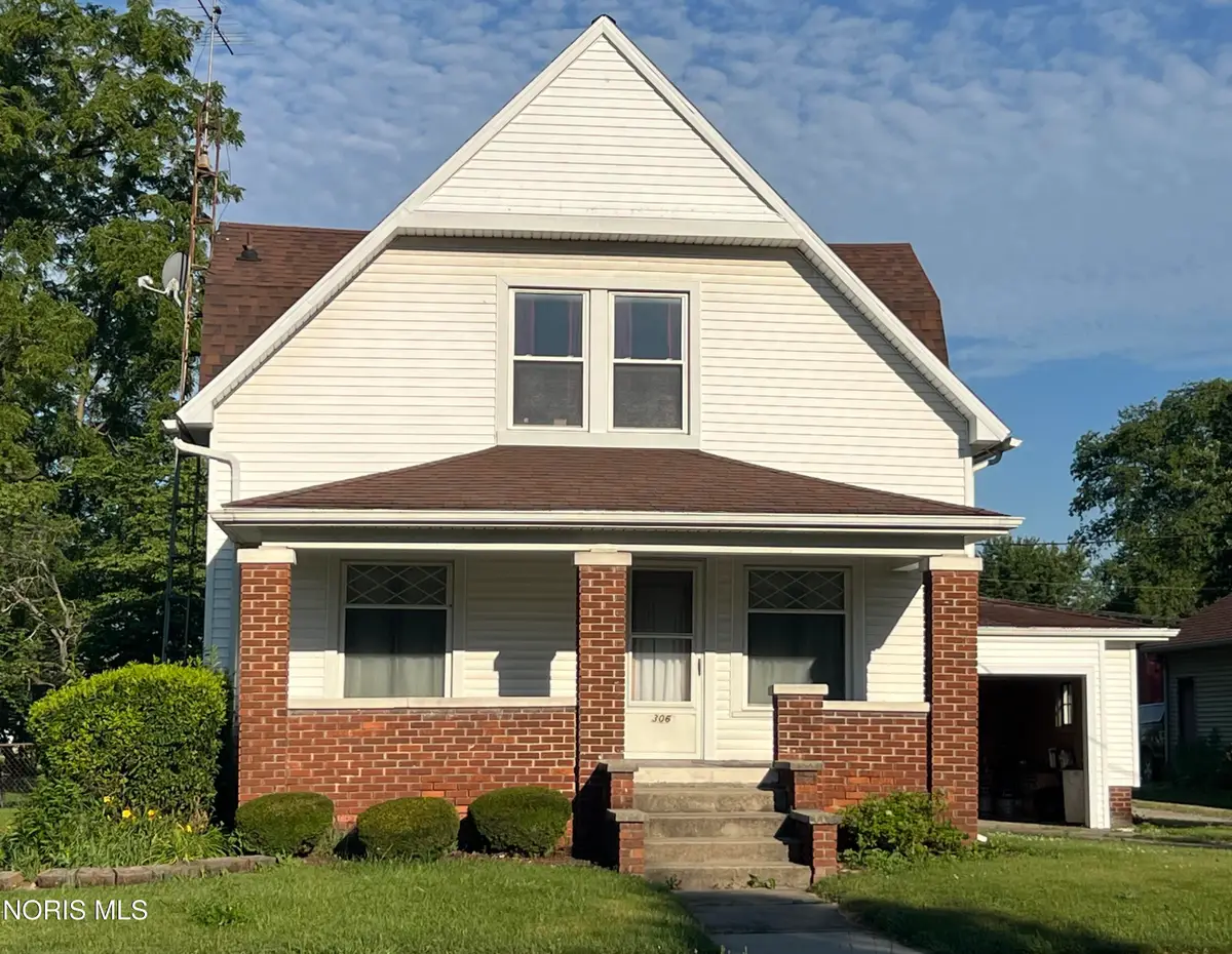 306 S Harrison Street, Sherwood, OH 43556 - #1