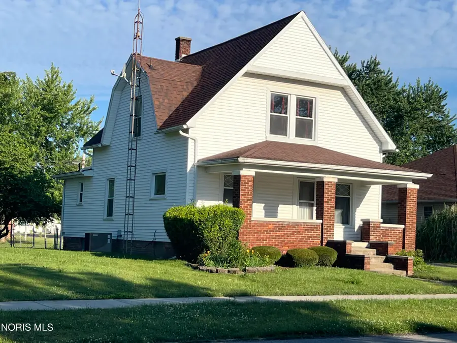 306 S Harrison Street, Sherwood, OH 43556 - #3
