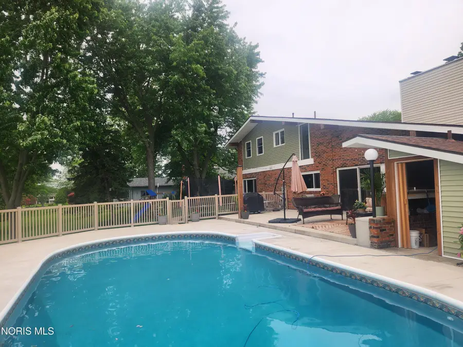 191 Norbert Drive, Fremont, OH 43420 - #2