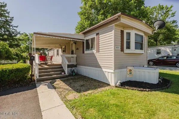 1875 Huntington Drive #L-220, Findlay, OH 45840