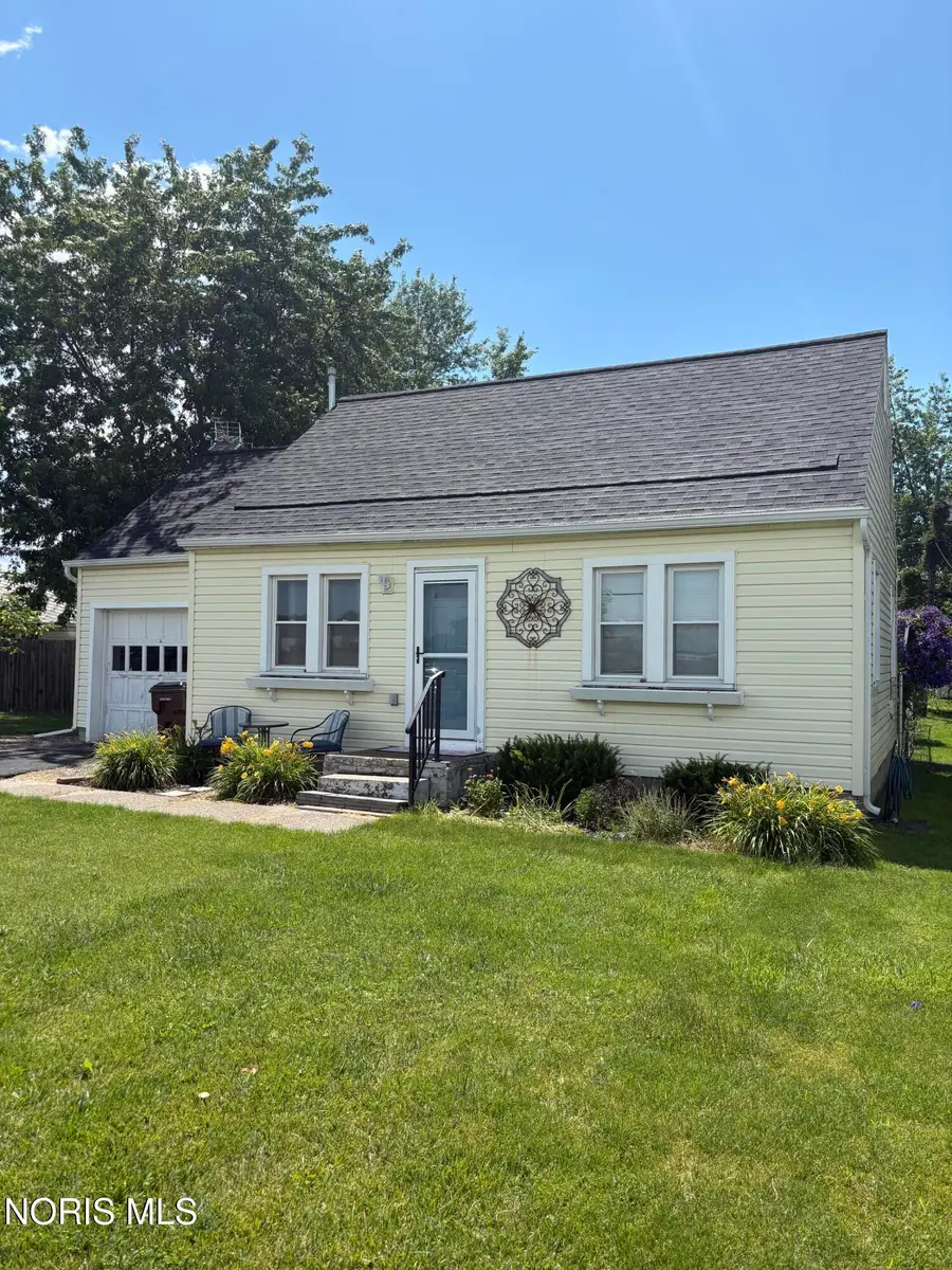 124 Squires Street, Defiance, OH 43512 - #2