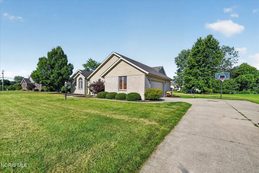 103 Hogan Lane, Bryan, OH 43506 - #3