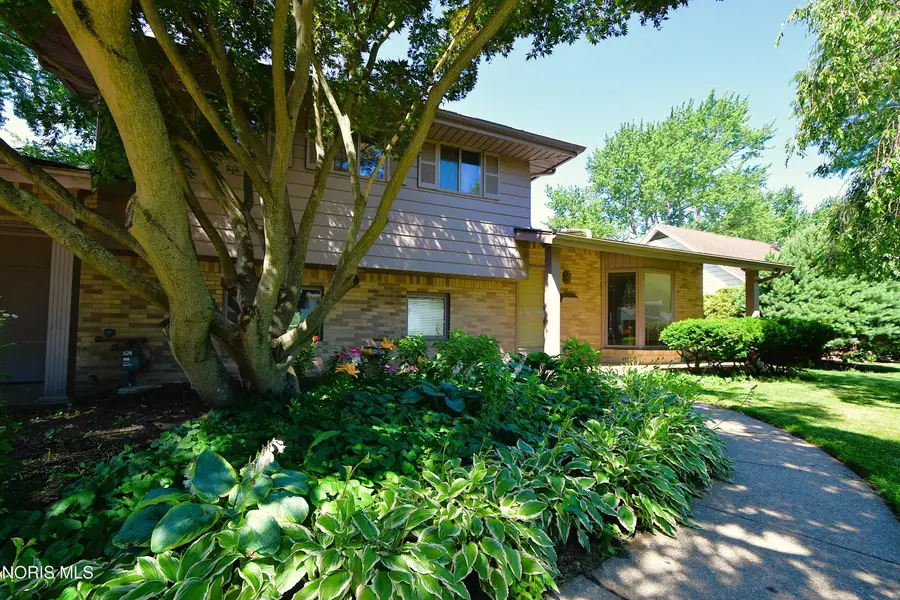 1954 Oaklawn Dr, Toledo, OH 43614 - #3