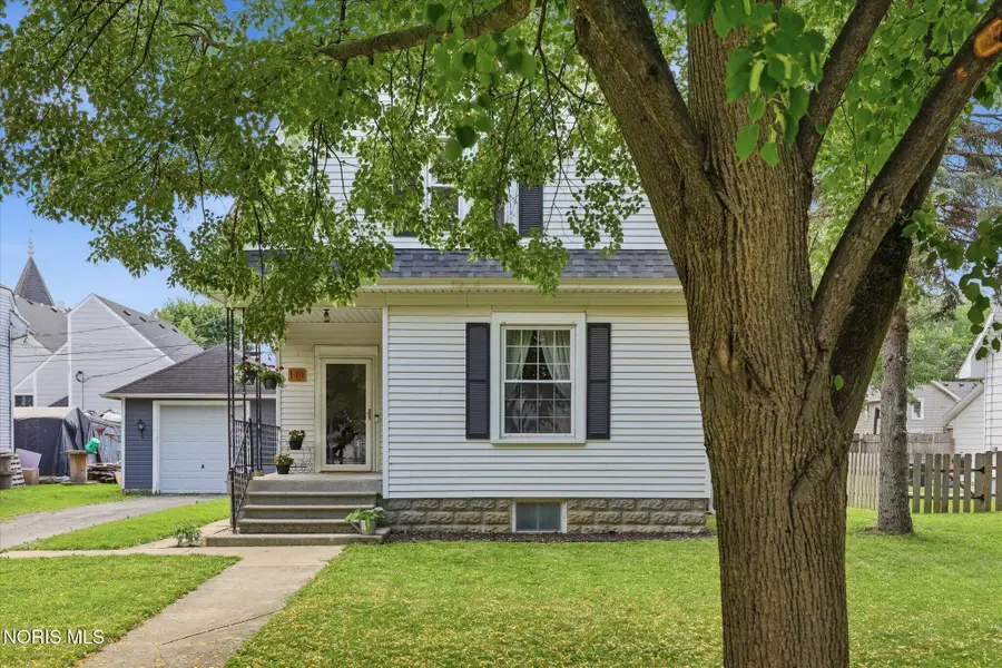 111 Bond Street, Pemberville, OH 43450 - #3