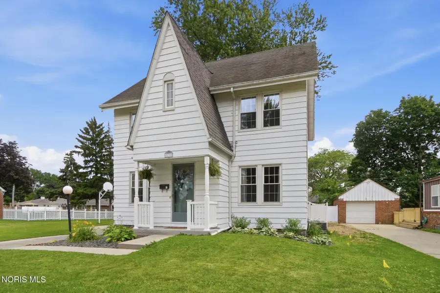 2730 Eastmoreland Drive, Oregon, OH 43616 - #2