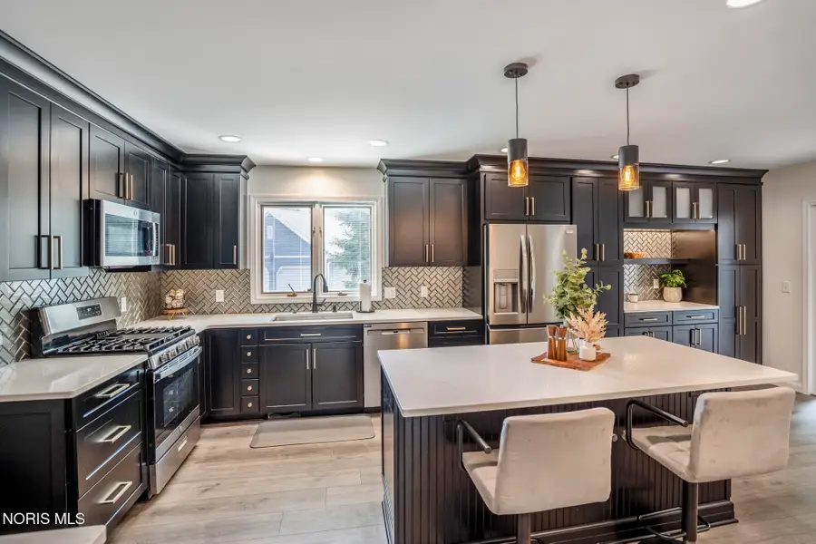 7231 Sawmill Run, Holland, OH 43528 - #3