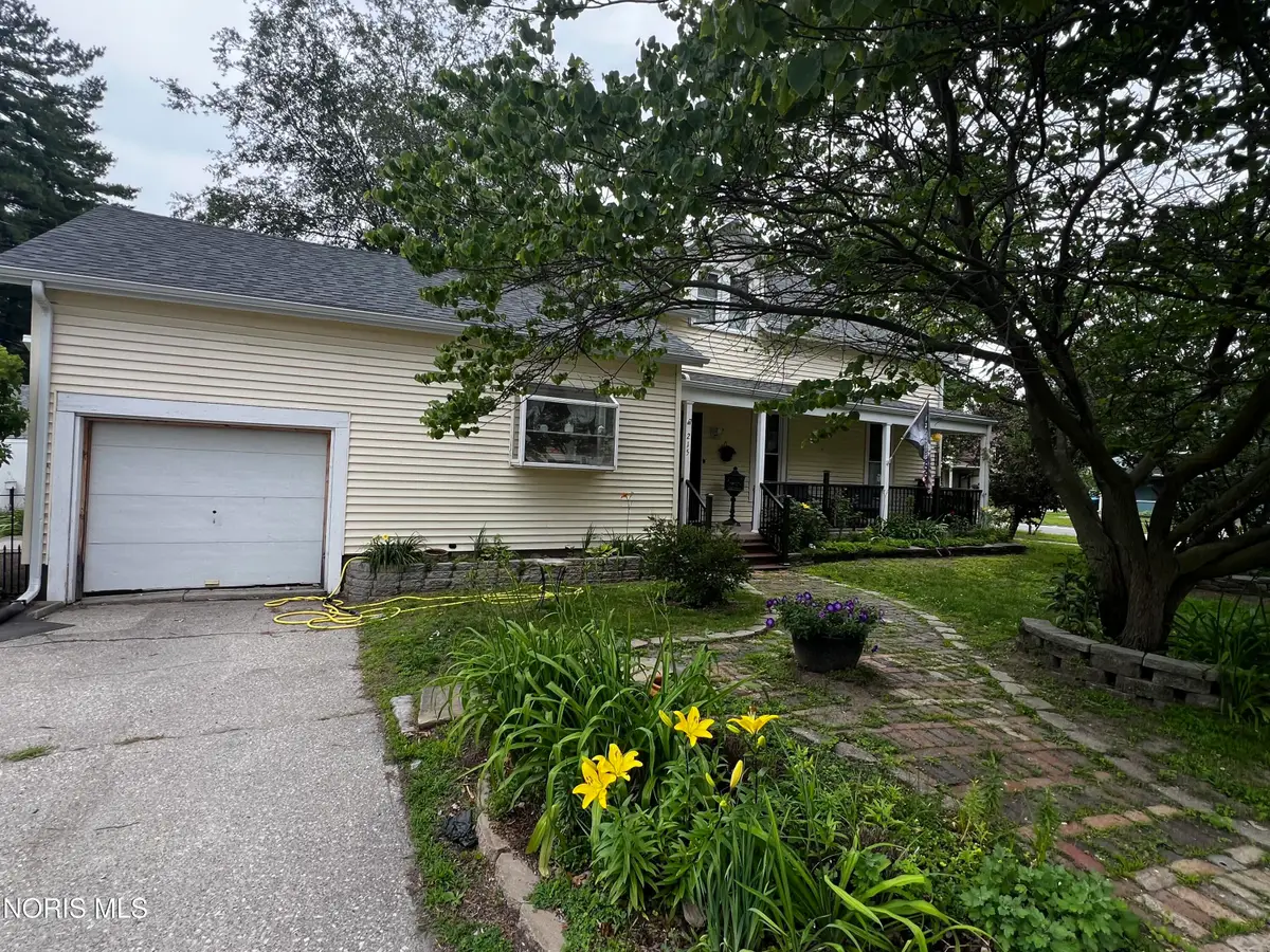 215 N Main Street, Swanton, OH 43558 - #1