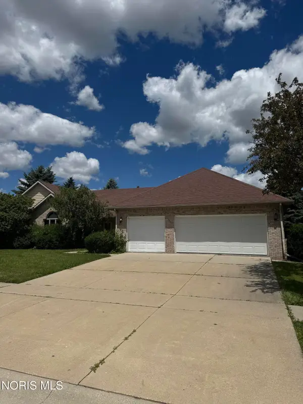 4213 Pearson Parkway, Oregon, OH 43616