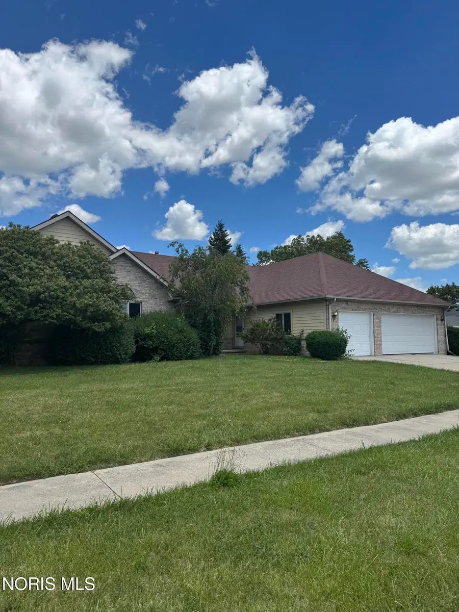 4213 Pearson Parkway, Oregon, OH 43616 - #2