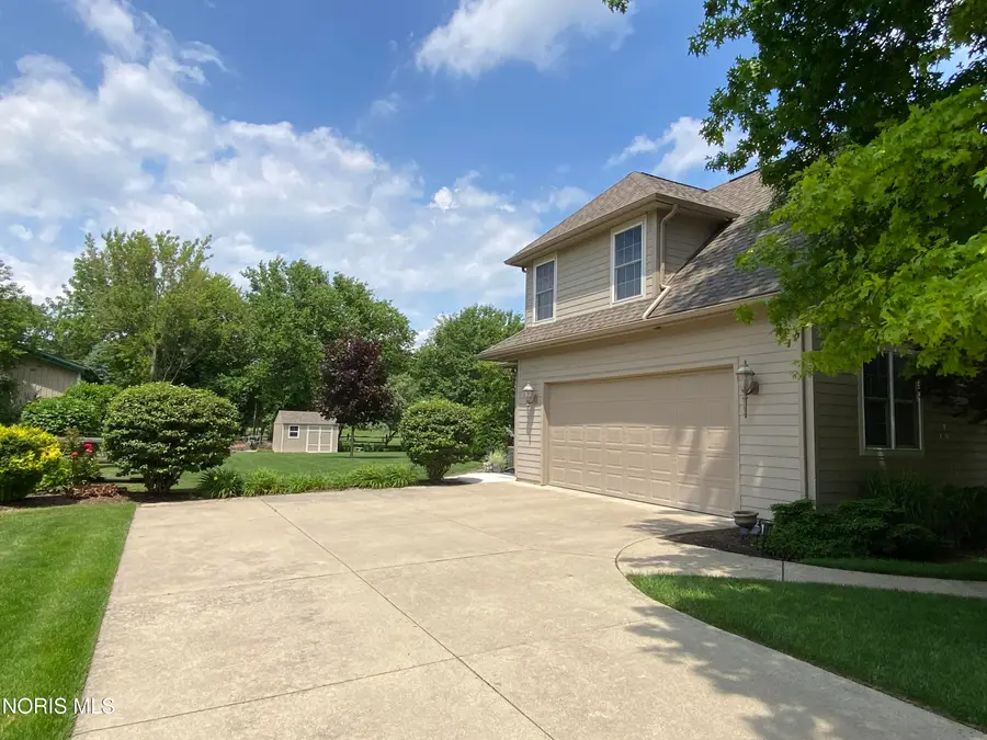 6960 Shadowcreek Drive, Maumee, OH 43537 - #2