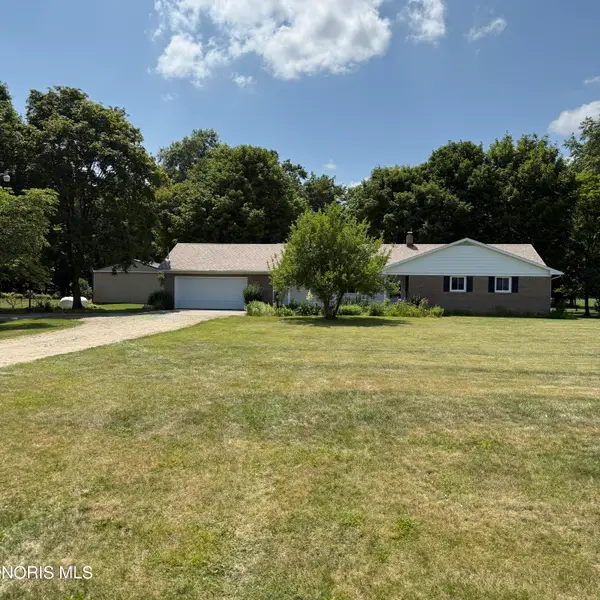 916 S Lathrop Road, Swanton, OH 43558