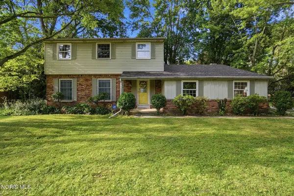 5743 E Candlestick Court, Toledo, OH 43615