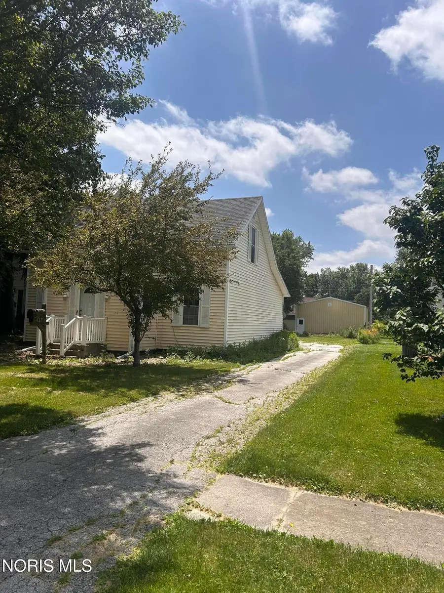 527 W Maple Street, Deshler, OH 43516 - #2