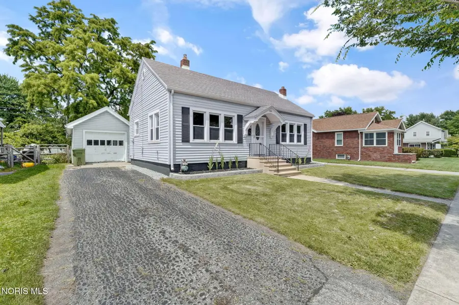 303 E William Street, Maumee, OH 43537 - #2