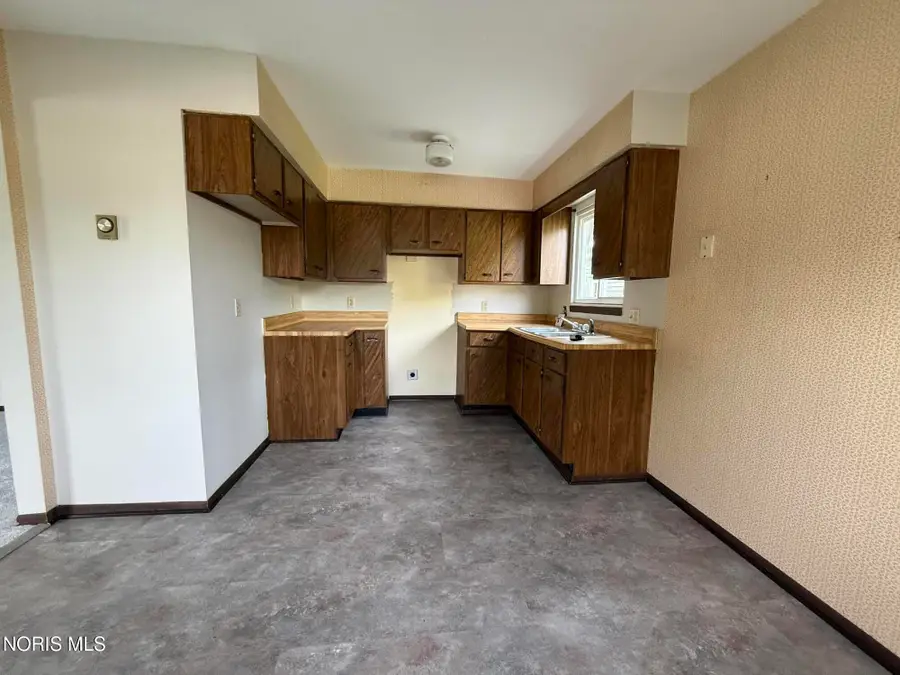 1959 Meadowlark Avenue, Toledo, OH 43614 - #3