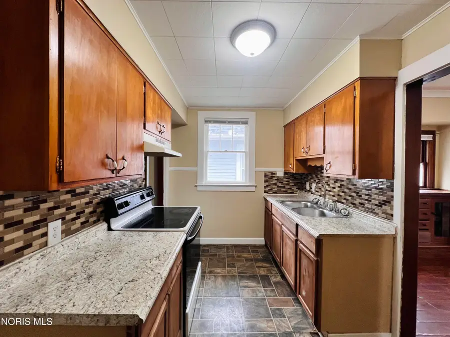 3817 Burton Avenue, Toledo, OH 43612 - #3