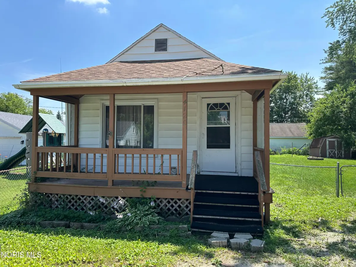 4120 Waltham Road, Northwood, OH 43619 - #1