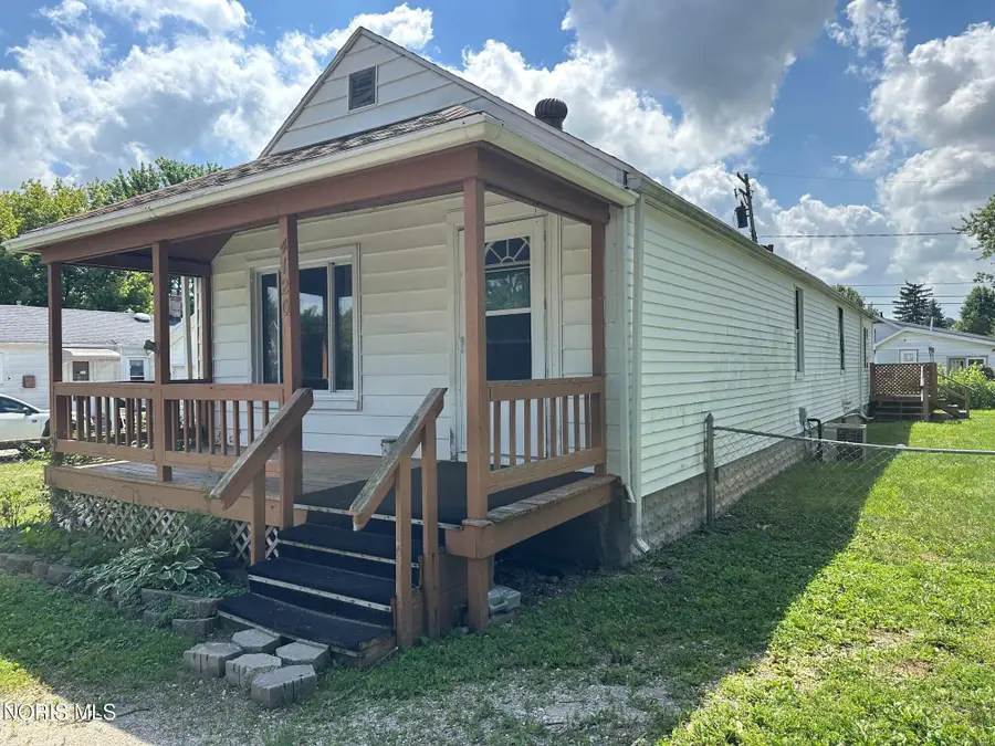4120 Waltham Road, Northwood, OH 43619 - #2