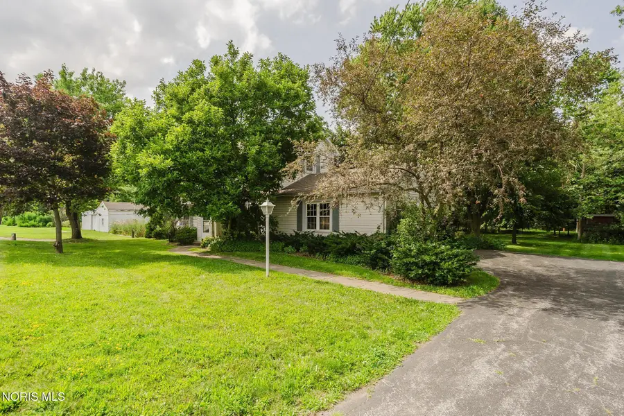 1734 W Main Cross Street, Findlay, OH 45840 - #3