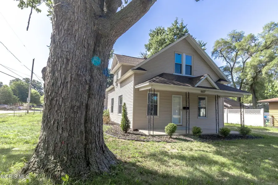 6637 Convent Boulevard, Sylvania, OH 43560 - #2