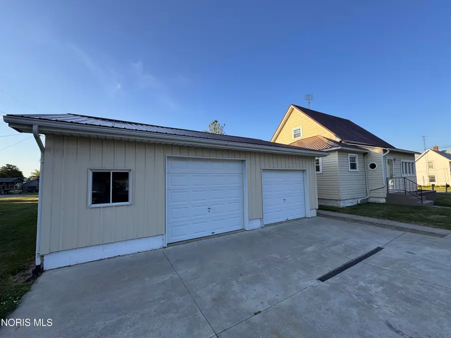 203 Pleasant Street, Edon, OH 43518 - #3