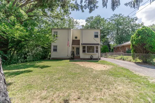 28570 Simmons Road, Perrysburg, OH 43551